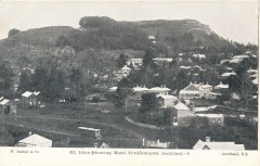 new-zealand-auckland-mount-eden-with-maori-fortifications-21-00405