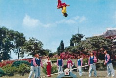 north-korea-pyongyang-circus-seesawing-5499