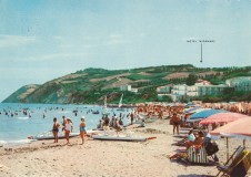 italy-gabicce-mare-beach-21-00087