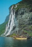 norway-geiranger-fjord-with-the-seven-sisters-waterfall-21-01370