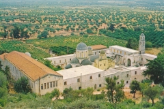 greece-crete-akrotiri-holy-trinity-monastery-of-tzangaroli-18-0069