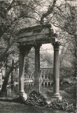 france-paris-parc-monceau-la-colonnade-18-1750