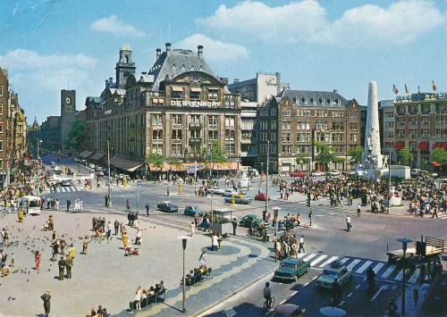 Amsterdam - Dam Square – National Monument - Nederländerna