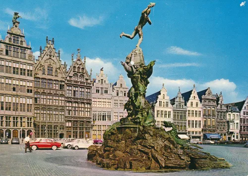 Antwerp - Brabo Fountain - Belgien
