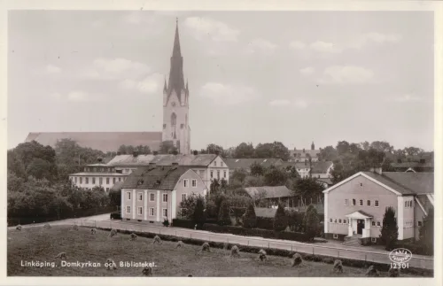 Linköping - Domkyrkan Och Gamla Biblioteket - Sverige