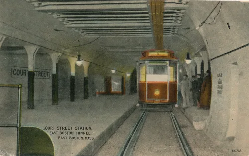 Boston - Station East Boston Tunnel - USA