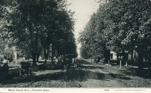 Chariton - North Grand Avenue - Usa