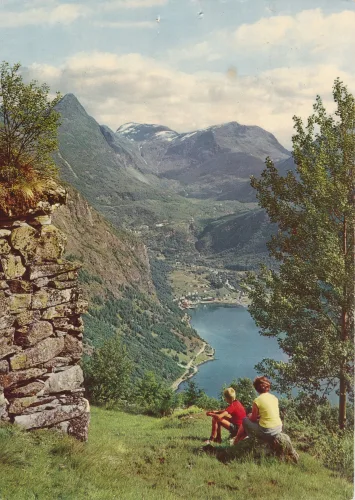 Geiranger - Utsikt Mot Dalsnibba - Norge