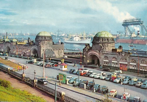 Hamburg - St Pauli Landungsbrucken - Tyskland