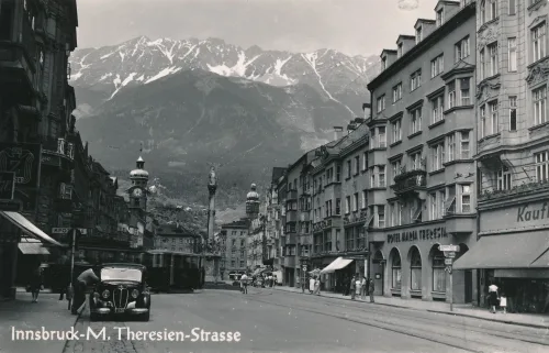 Innsbruck - Maria-Theresien-Straße - Österrike