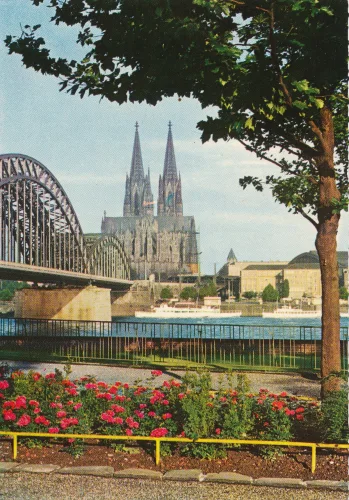 Köln - Hohenzollern Bridge And Cathedral - Tyskland