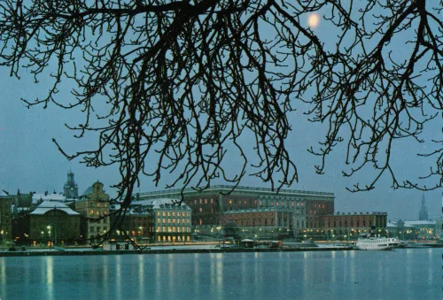 Stockholm - Kungliga Slottet Från Skeppshomen - Sverige