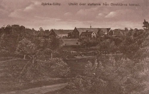 Bjärka-Säby - Utsikt Över Stallarna Från Direktörens Bostad - Sverige