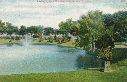 Saint Paul - Park Lagoon - USA