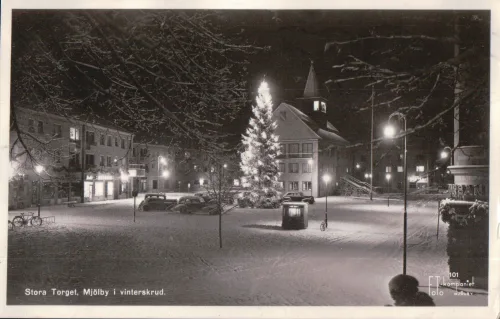Mjölby - Stora Torget I Vinterskrud - Sverige