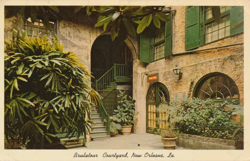 New Orleans - Brulatour Courtyard - Usa