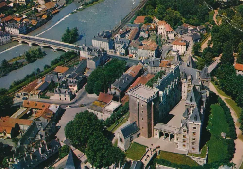 Pau - Chateau Aerial View - Frankrike