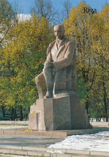 Riga - Communards Square - Monument Of Rainis - Lettland