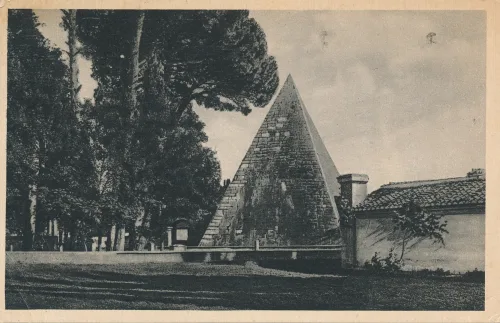 Rome - Pyramid Of Caius Cestius - Italien