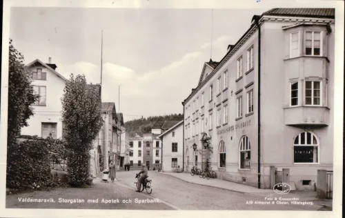Valdemarsvik - Storgatan Bank Apotek - Sverige